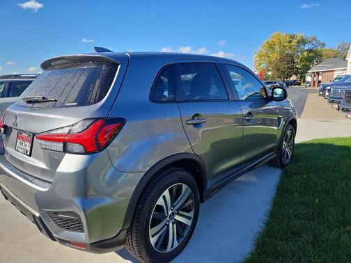 2024 Mitsubishi Outlander Sport 2.0 ES