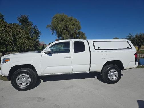2020 Toyota Tacoma SR