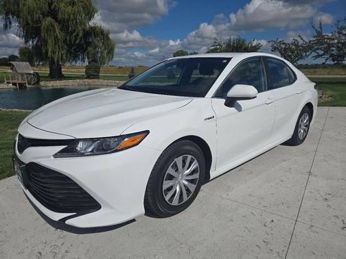 2020 Toyota Camry LE