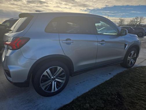 2024 Mitsubishi Outlander Sport 2.0 ES