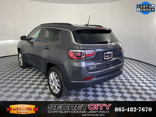 Metallic 2024 Jeep Compass Latitude Lux