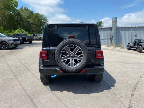 Black Clearcoat 2024 Jeep Wrangler 4xe High Altitude