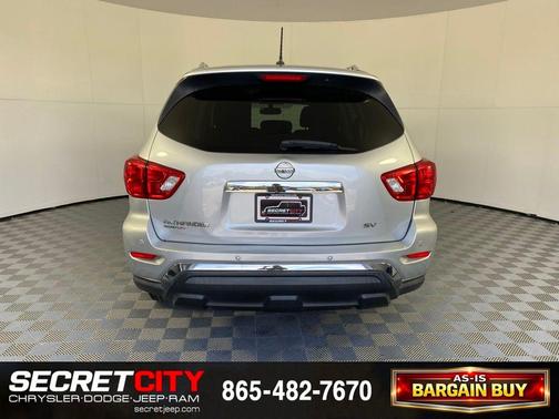 Brilliant Silver Metallic 2018 Nissan Pathfinder SV