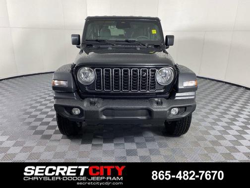 Black Clearcoat 2026 Jeep Wrangler Sport