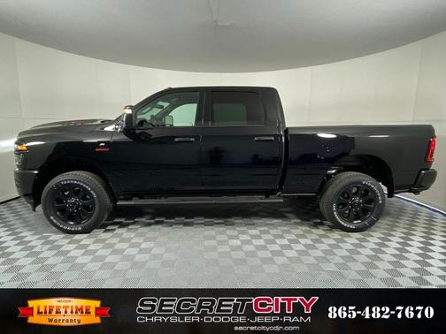 Diamond Black 2026 RAM 2500 Tradesman