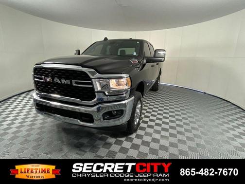 Diamond Black 2024 RAM 2500 Big Horn