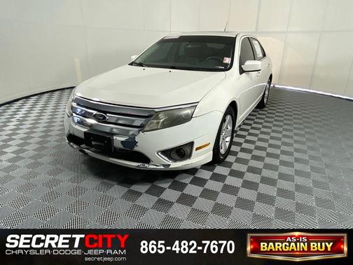 White 2010 Ford Fusion SEL