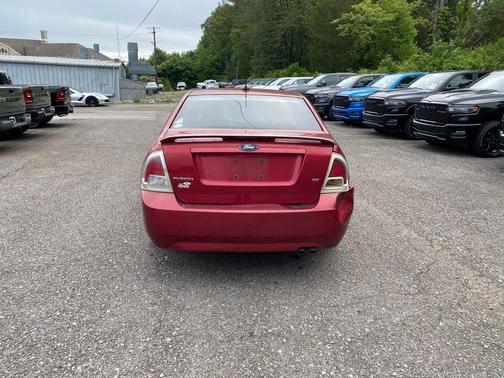 Maroon 2008 Ford Fusion SE