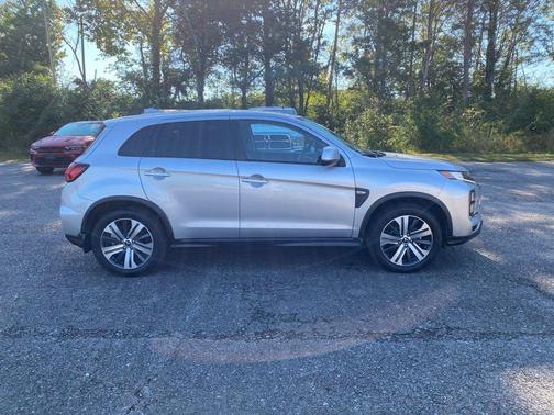 Silver Alloy 2024 Mitsubishi Outlander Sport