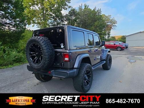 Granite Crystal Clearcoat Metallic 2018 Jeep Wrangler Unlimited Sahara