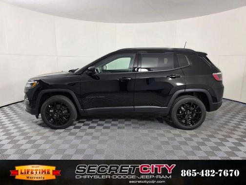 Diamond Black 2026 Jeep Compass Latitude