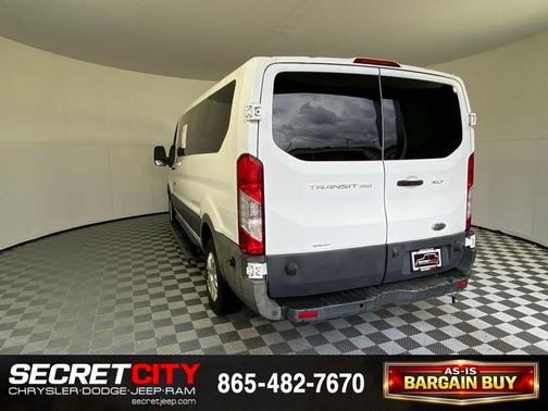 Oxford White 2015 Ford Transit-350 XLT