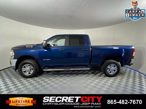 Patriot Blue Pearlcoat 2024 RAM 2500 Big Horn