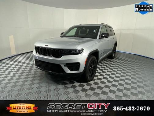 Silver Zynith 2024 Jeep Grand Cherokee Laredo