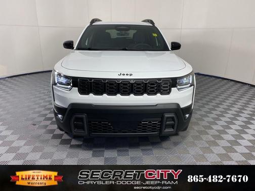 Bright White Clearcoat 2026 Jeep Cherokee LAREDO/LIMITED