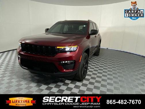 Velvet Red Pearlcoat 2025 Jeep Grand Cherokee Limited