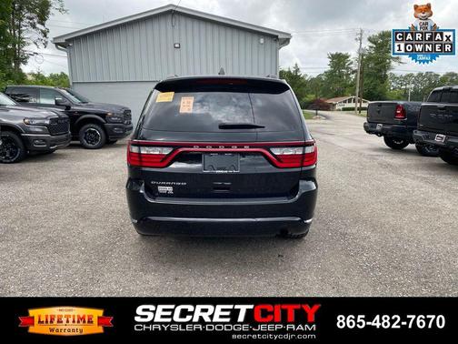 DB Black Crystal Clearcoat 2022 Dodge Durango SXT