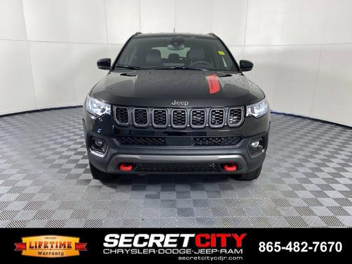 Diamond Black 2026 Jeep Compass Trailhawk