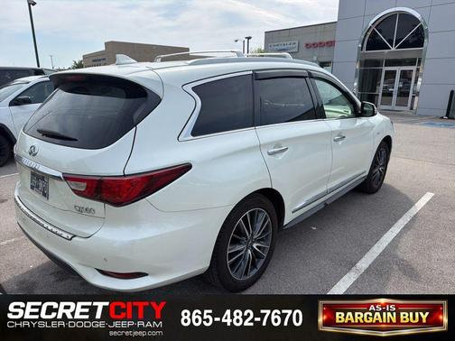 White 2017 INFINITI QX60 Base