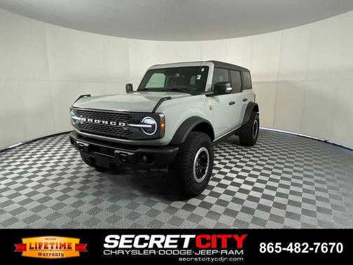 Cactus Green / Gray 2022 Ford Bronco Badlands