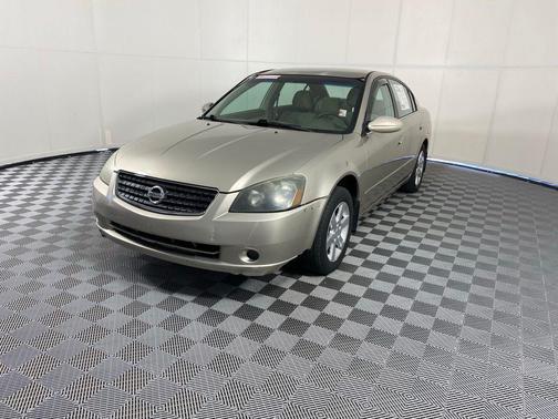 Coral Sand 2005 Nissan Altima 2.5 S