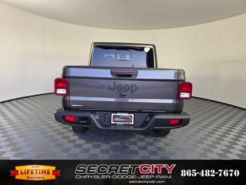 Granite Crystal Clearcoat Metallic 2025 Jeep Gladiator Sport