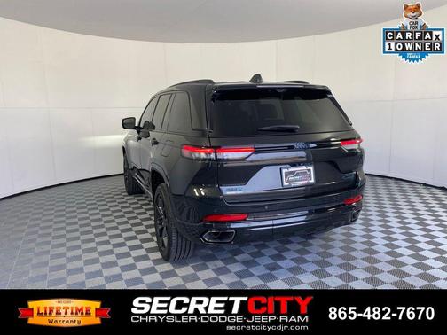 Rocky Mountain Pearlcoat 2023 Jeep Grand Cherokee 4xe Base
