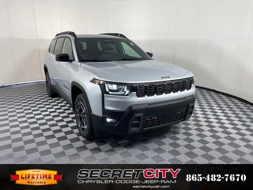 Silver Zynith Clearcoat 2026 Jeep Cherokee LAREDO/LIMITED