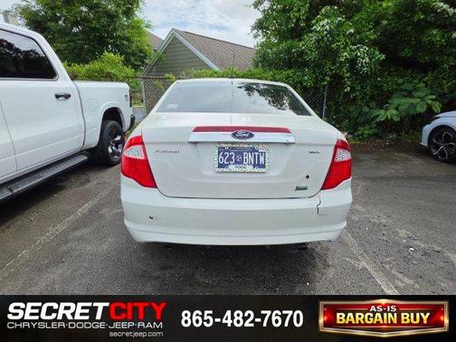 White 2010 Ford Fusion SEL