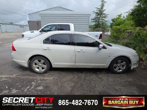 White 2010 Ford Fusion SEL