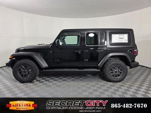Black Clearcoat 2026 Jeep Wrangler Sport