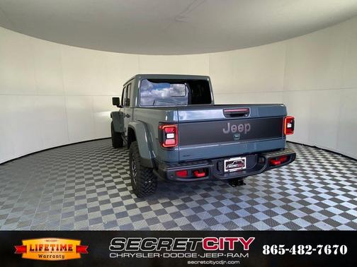 Anvil Clearcoat 2026 Jeep Gladiator Shadow Ops