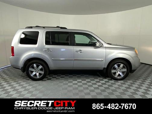 Silver 2014 Honda Pilot Touring