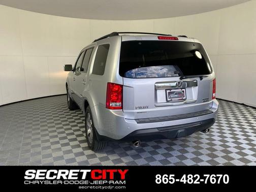 Silver 2014 Honda Pilot Touring