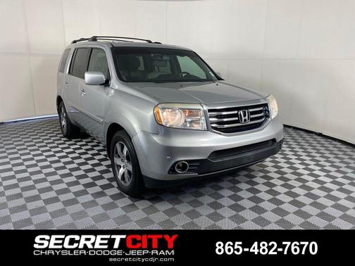 Silver 2014 Honda Pilot Touring