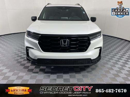White 2025 Honda Pilot Black Edition