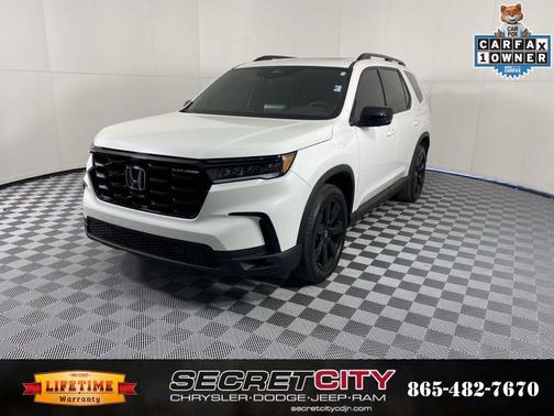 White 2025 Honda Pilot Black Edition