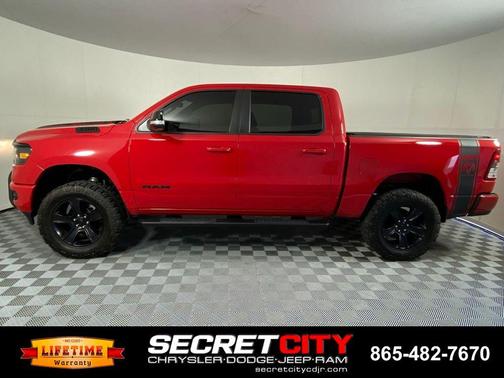 Flame Red Clearcoat 2022 RAM 1500 Big Horn