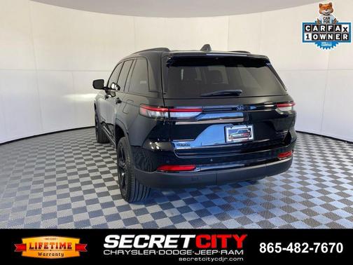 Diamond Black 2023 Jeep Grand Cherokee Limited
