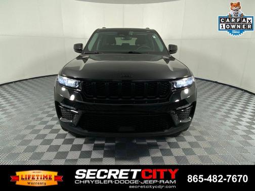 Diamond Black 2023 Jeep Grand Cherokee Limited