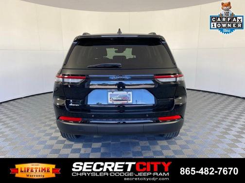 Diamond Black 2023 Jeep Grand Cherokee Limited