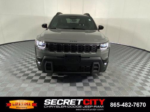 Sting Gray Clearcoat 2026 Jeep Cherokee LAREDO/LIMITED