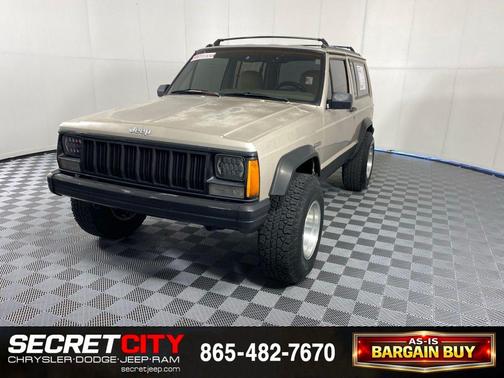 Gold 1995 Jeep Cherokee Sport