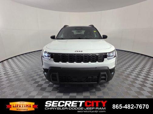 Bright White Clearcoat 2026 Jeep Cherokee Overland