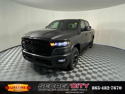 Granite Crystal Clearcoat Metallic 2026 RAM 1500 Big Horn/Lone Star