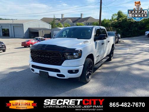 Bright White Clearcoat 2023 RAM 1500 Big Horn