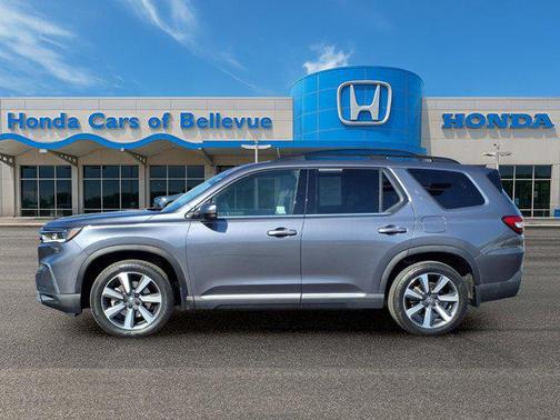 Modern Steel Metallic 2024 Honda Pilot Touring 8-Passenger