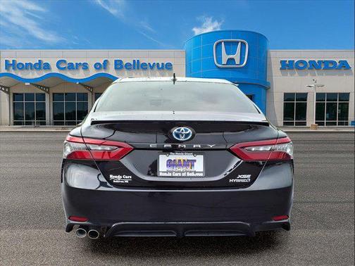 2024 Toyota Camry Hybrid SE