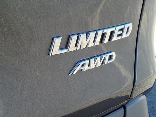 2022 Toyota RAV4 Limited