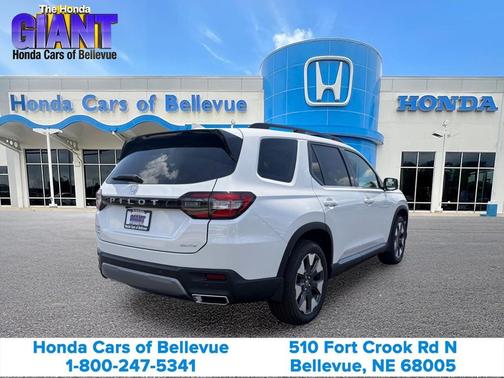 Platinum White Pearl 2026 Honda Pilot Elite